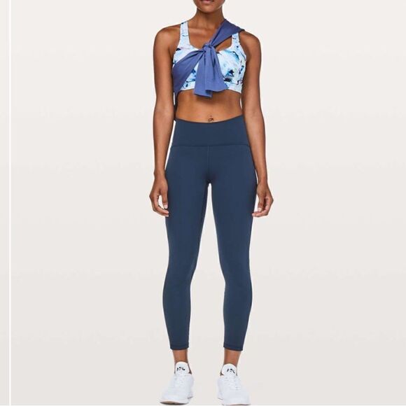 Lululemon “ Train time” leggings - Picture 3 of 9